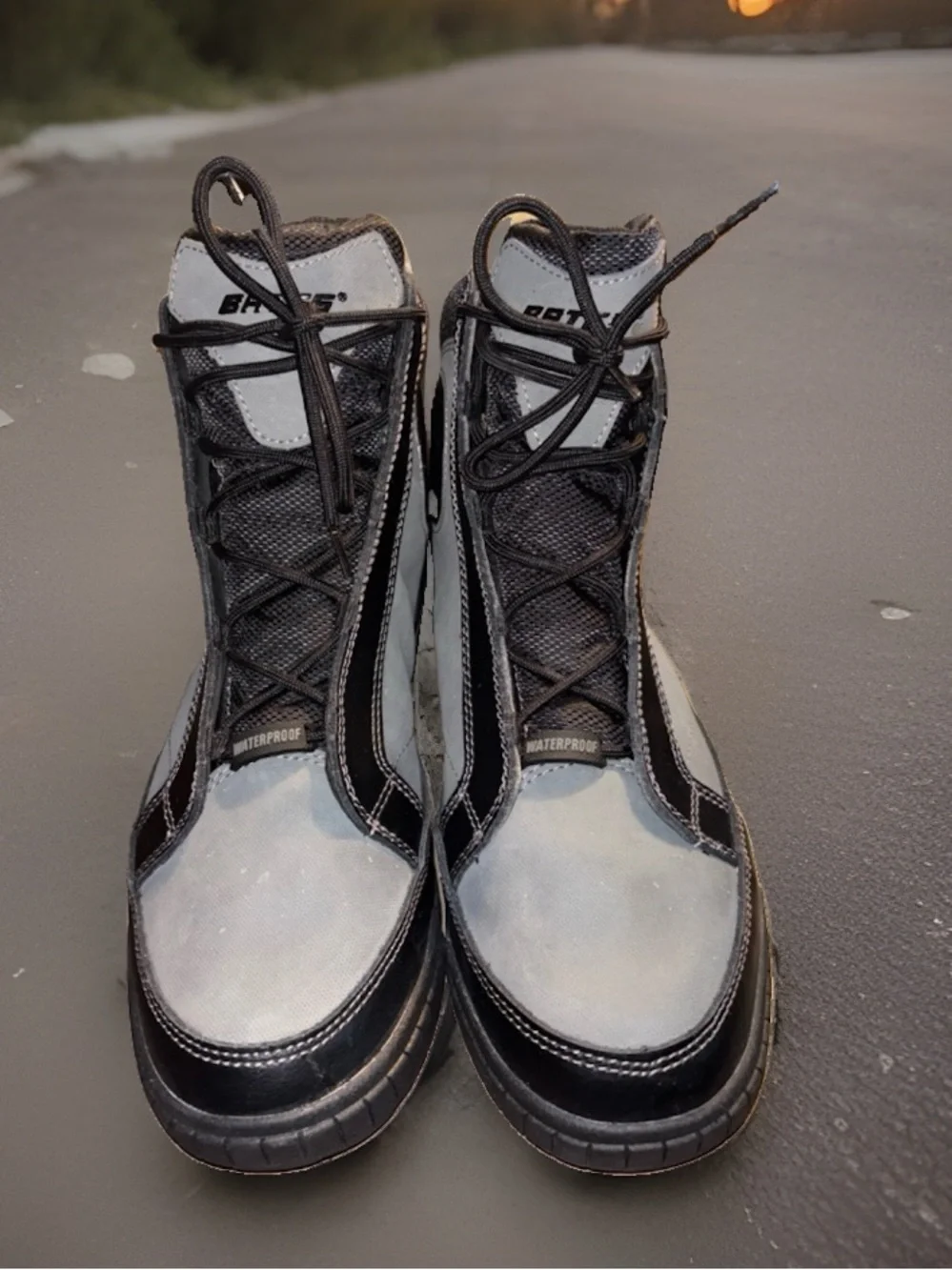 Bates Taser Performance Men's Motorcycle Boots in grey and black, Men’s size 11